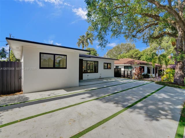 2380 NE 184th Ter, North Miami Beach FL 33160 - North Miami Beach, FL - Photo 5