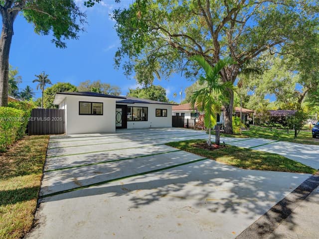2380 NE 184th Ter, North Miami Beach FL 33160 - North Miami Beach, FL - Photo 4