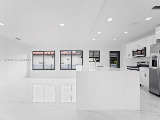 2500 SW 23rd Ter, Miami FL 33145 - Miami, FL - Photo 3