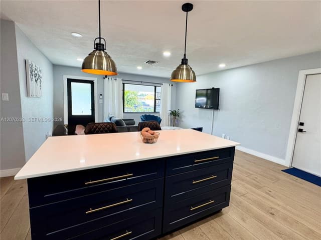826 Cochran Dr, Lake Worth FL 33461 - Lake Worth, FL - Photo 6