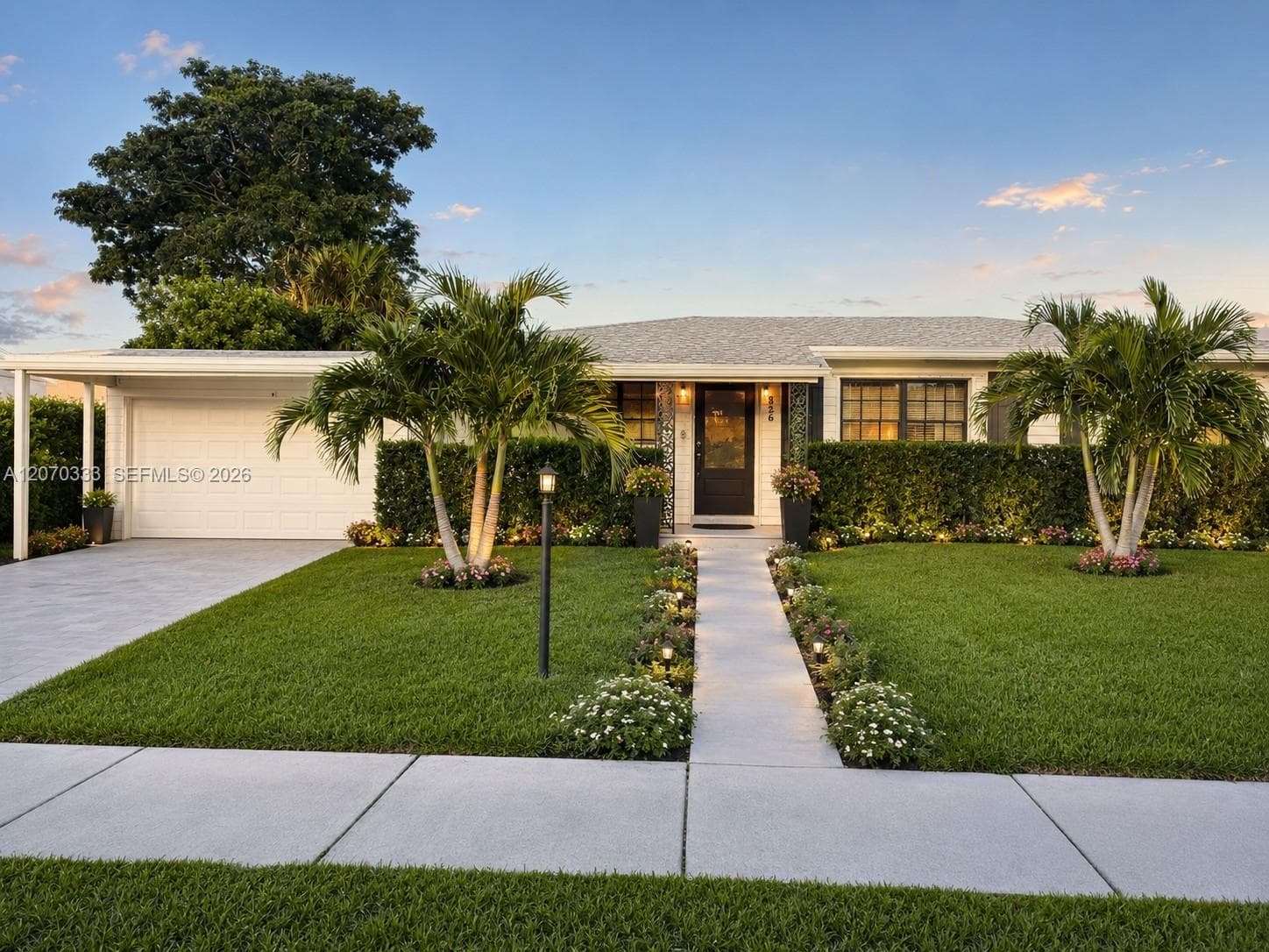 826 Cochran Dr, Lake Worth FL 33461 - Lake Worth, FL - Photo 1