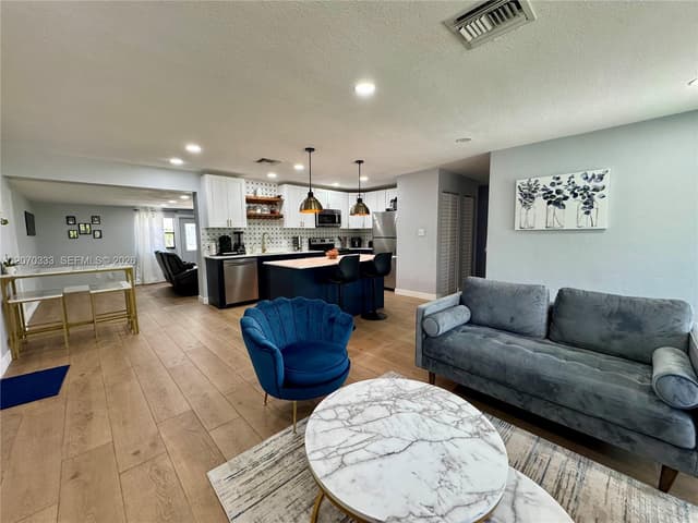 826 Cochran Dr, Lake Worth FL 33461 - Lake Worth, FL - Photo 4