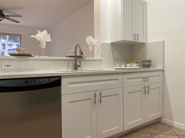 1809 Salerno Cir, Weston FL 33327 - Weston, FL - Photo 4