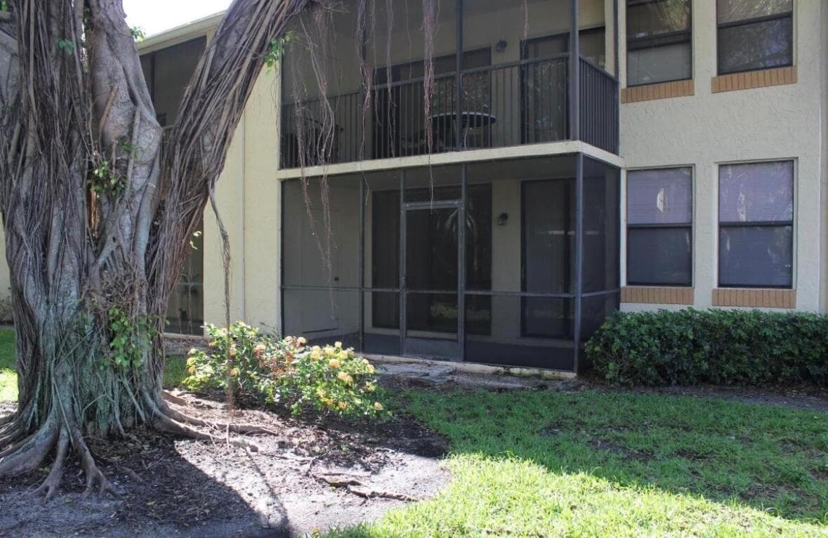 1256 S Military Trail # 911, Deerfield Beach FL 33442 - Deerfield Beach, FL - Photo 1