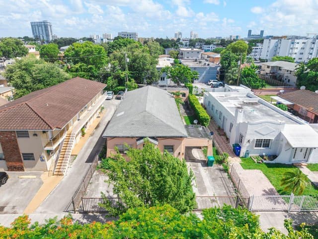 2033 SW 5th Street, Miami FL 33135 - Miami, FL - Photo 4