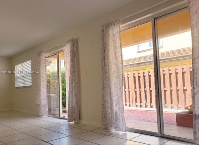 223 SW Maple Ter, Davie FL 33325 - Davie, FL - Photo 6