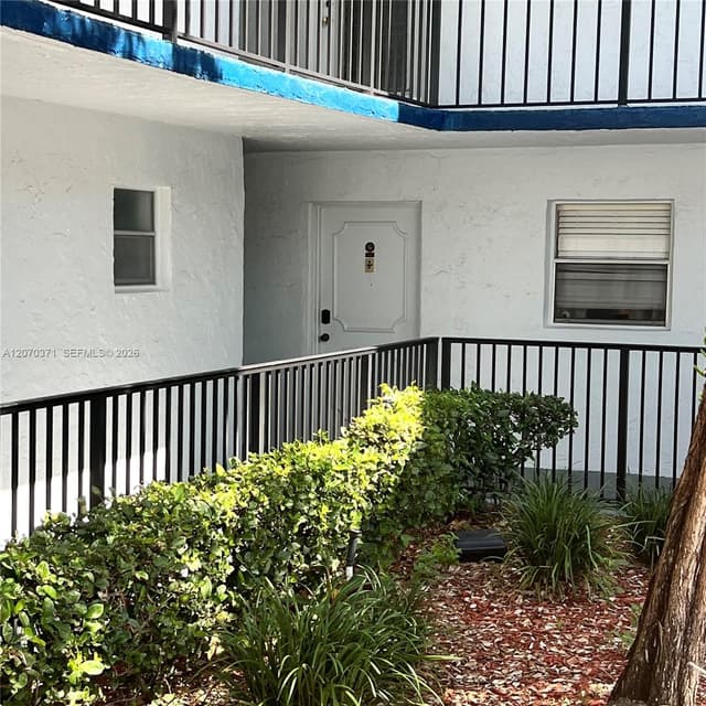 3170 Holiday Springs Blvd # 105, Margate FL 33063 - Margate, FL - Photo 3