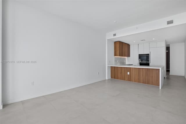 1400 Biscayne Boulevard # 1605, Miami FL 33132 - Miami, FL - Photo 5