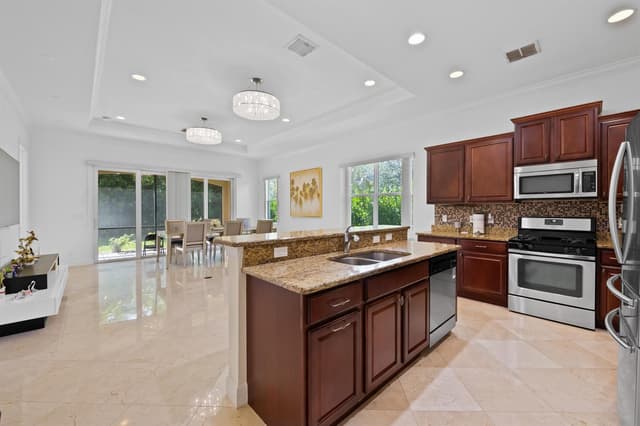 8361 NW 120TH Way, Parkland FL 33076 - Parkland, FL - Photo 6