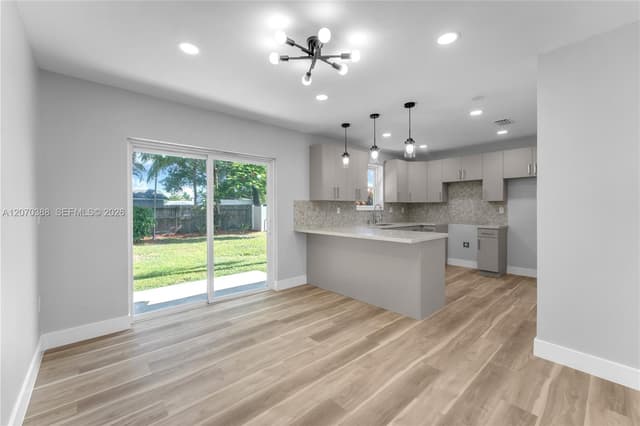 425 NW 17th St, Homestead FL 33030 - Homestead, FL - Photo 7