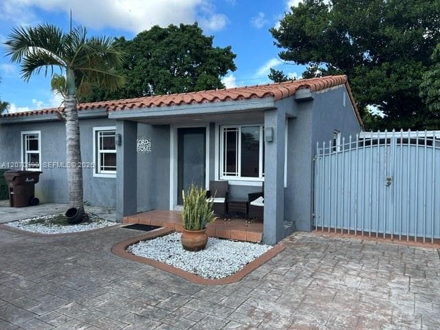 820 E 10th Ave, Hialeah FL 33010 - Hialeah, FL - Photo 1