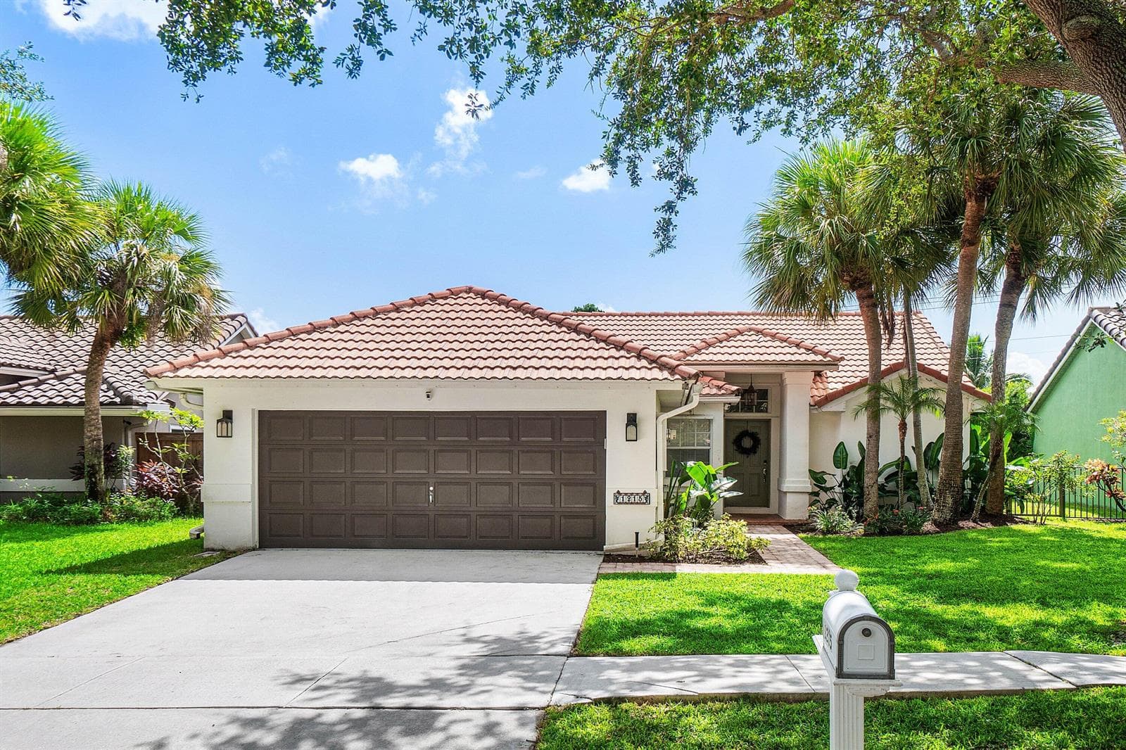 1215 E LANCEWOOD Place, Delray Beach FL 33445 - Delray Beach, FL - Photo 1