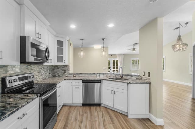 1215 E LANCEWOOD Place, Delray Beach FL 33445 - Delray Beach, FL - Photo 4