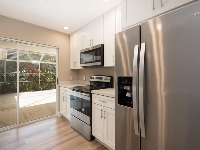 1404 Silverleaf Oak Ct, Palm Beach Gardens FL 33410 - Palm Beach Gardens, FL - Photo 3