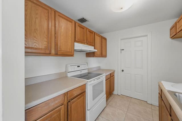 1500 W 13TH Street W, Riviera Beach FL 33404 - Riviera Beach, FL - Photo 6