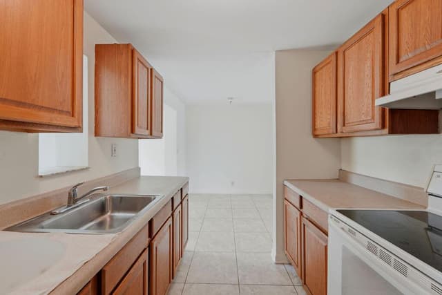 1500 W 13TH Street W, Riviera Beach FL 33404 - Riviera Beach, FL - Photo 5