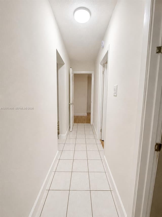 5632 SW 39th St, West Park FL 33023 - West Park, FL - Photo 5