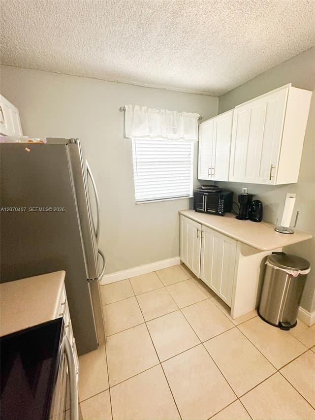 2860 Somerset Dr # 400K, Lauderdale Lakes FL 33311 - Lauderdale Lakes, FL - Photo 5