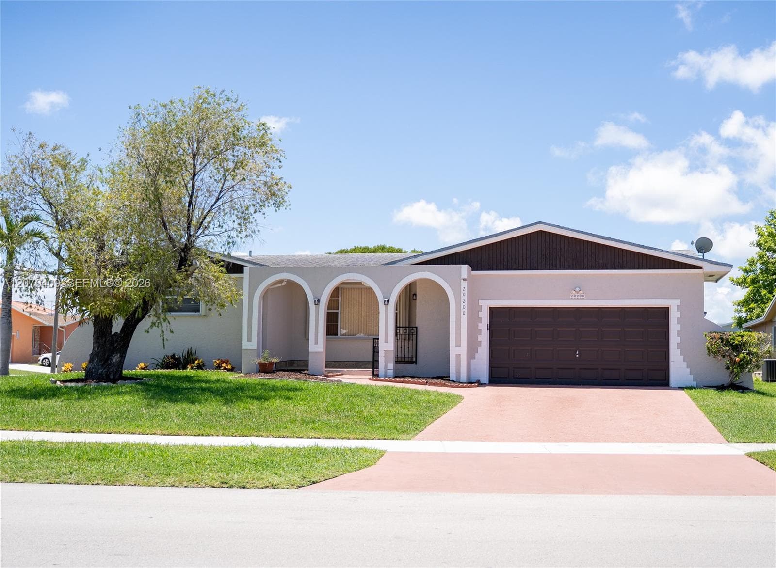 20200 SW 90th Ave Rd, Cutler Bay FL 33189 - Cutler Bay, FL - Photo 1