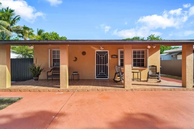 1670 NW 121st Street, North Miami FL 33167 - North Miami, FL - Photo 2
