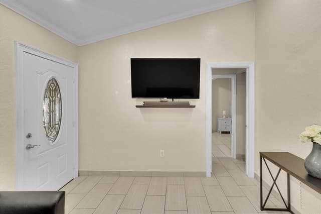 1670 NW 121st Street, North Miami FL 33167 - North Miami, FL - Photo 7