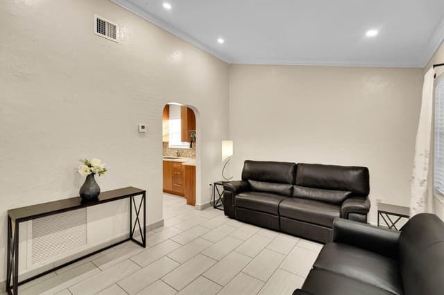 1670 NW 121st Street, North Miami FL 33167 - North Miami, FL - Photo 4
