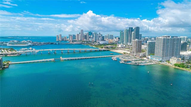 1750 N Bayshore Dr # 2202, Miami FL 33132 - Miami, FL - Photo 4
