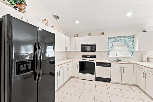 143 Cameron Court, Weston FL 33326 - Weston, FL - Photo 6