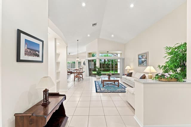 143 Cameron Court, Weston FL 33326 - Weston, FL - Photo 3