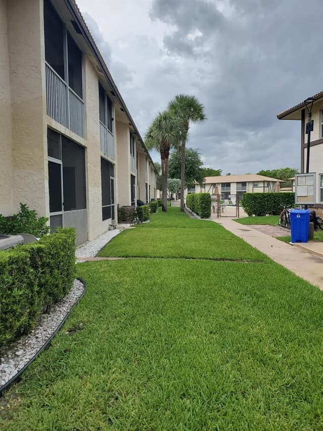 2337 NW 89TH Drive # 607, Coral Springs FL 33065 - Coral Springs, FL - Photo 2