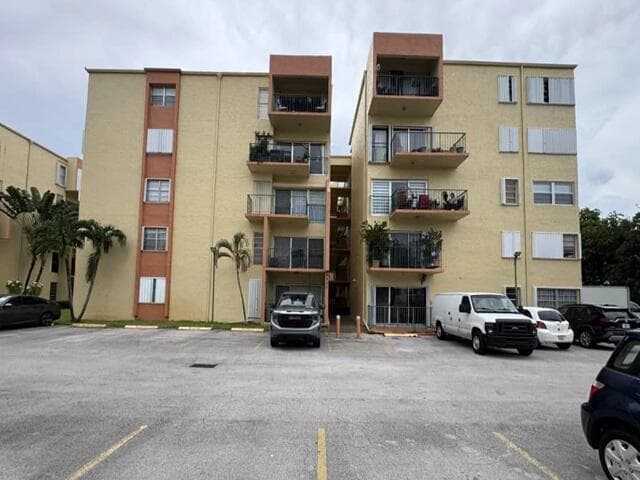 4500 W 19TH Court # 431, Hialeah FL 33012 - Hialeah, FL - Photo 1