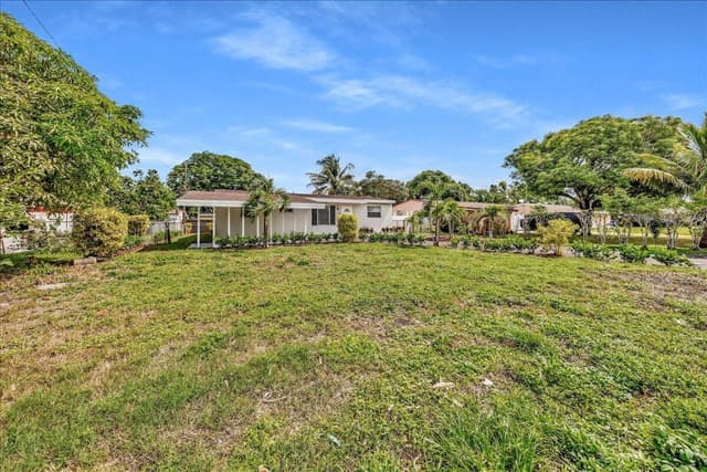 6311 SW 2ND Street, Margate FL 33068 - Margate, FL - Photo 5
