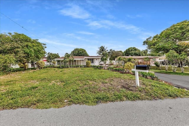 6311 SW 2ND Street, Margate FL 33068 - Margate, FL - Photo 4