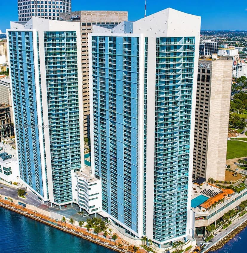 335 S Biscayne Blvd # 1500, Miami FL 33131