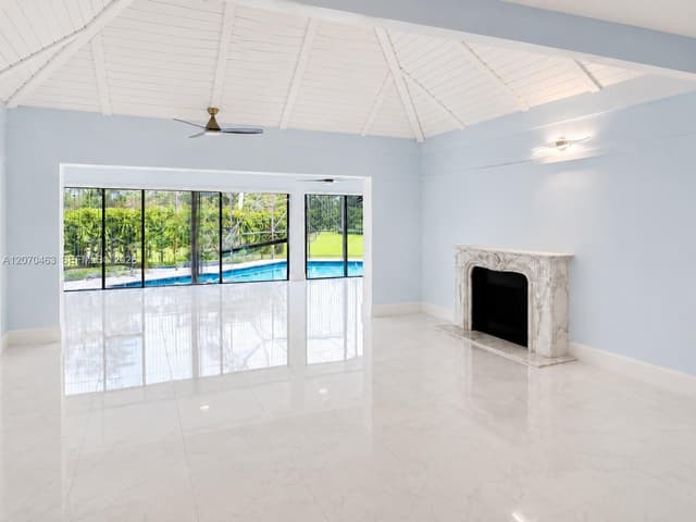 4713 Holly Dr, Tamarac FL 33319 - Tamarac, FL - Photo 6