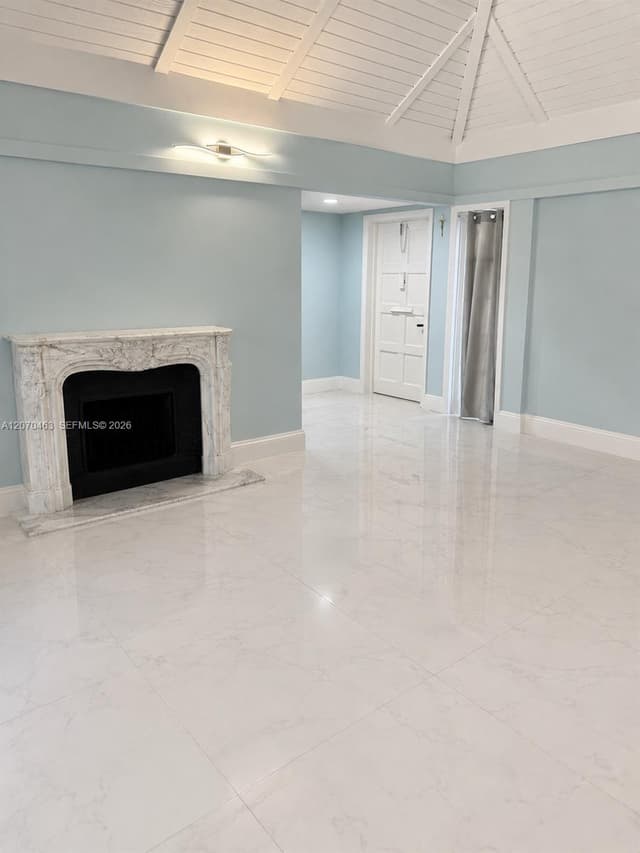 4713 Holly Dr, Tamarac FL 33319 - Tamarac, FL - Photo 5