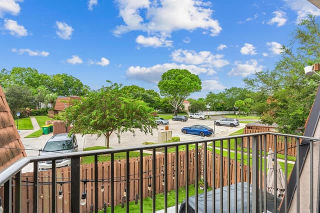 4065 WIMBLEDON Drive, Cooper City FL 33026 - Cooper City, FL - Photo 4