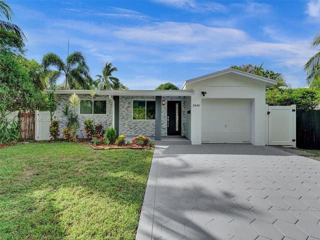 2446 Fillmore St, Hollywood FL 33020 - Hollywood, FL - Photo 7