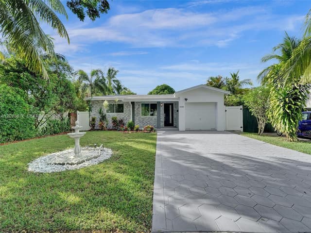 2446 Fillmore St, Hollywood FL 33020 - Hollywood, FL - Photo 4