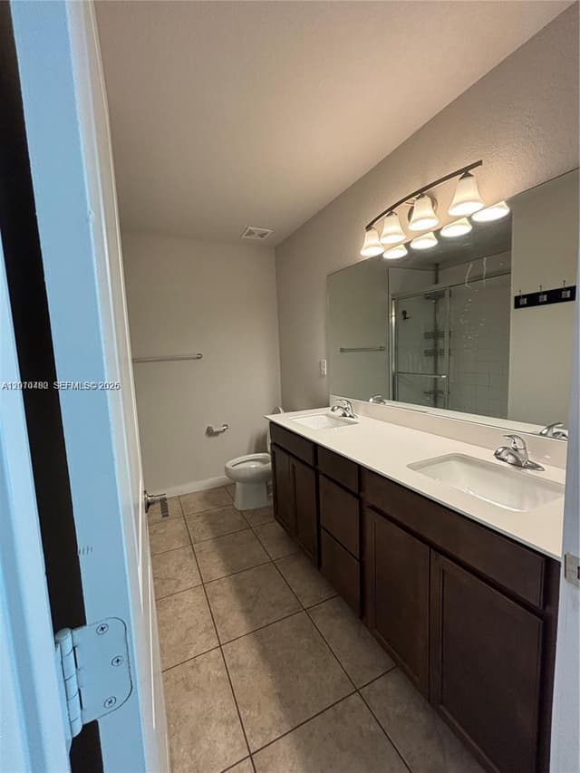 1021 NW 5th St, Florida City FL 33034 - Florida City, FL - Photo 7