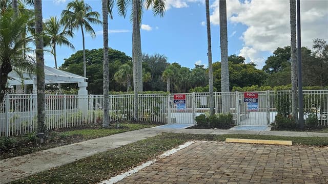 931 Lyons Rd # 4102, Coconut Creek FL 33063 - Coconut Creek, FL - Photo 4