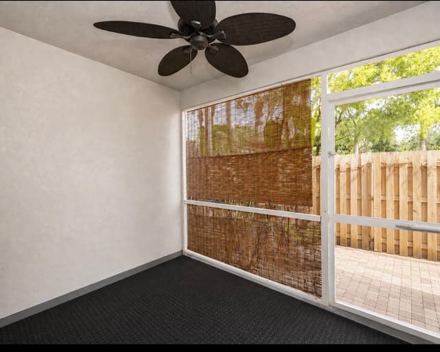 9491 STANLEY Lane, Tamarac FL 33321 - Tamarac, FL - Photo 5