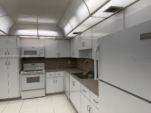 1904 S Ocean Dr # 1107, Hallandale Beach FL 33009 - Hallandale Beach, FL - Photo 6