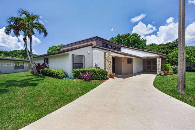 7844 Beechfern Cir # 41, Tamarac FL 33321 - Tamarac, FL - Photo 2
