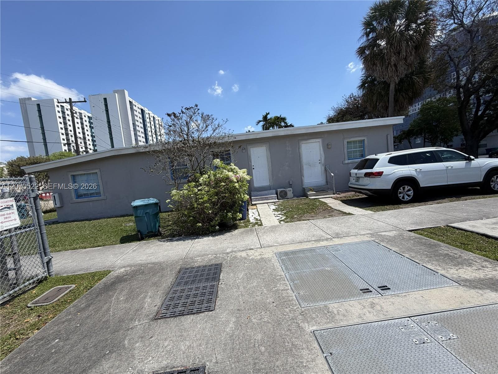10793 SW 6th St, Sweetwater FL 33174 - Sweetwater, FL - Photo 1