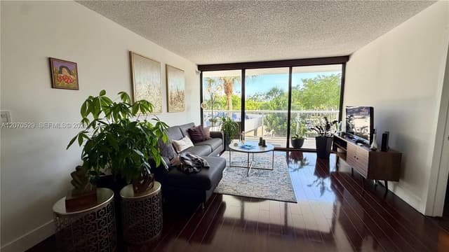 3701 N Country Club Dr # 304, Aventura FL 33180 - Aventura, FL - Photo 2