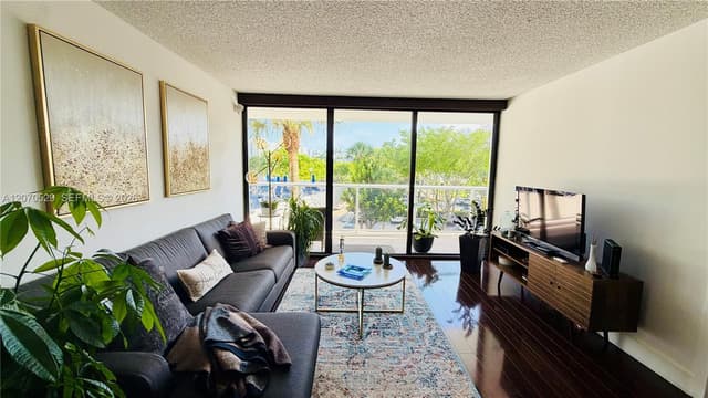 3701 N Country Club Dr # 304, Aventura FL 33180 - Aventura, FL - Photo 4