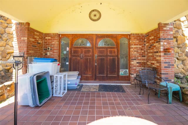 5501 SW 136th Ave, Southwest Ranches FL 33330 - Southwest Ranches, FL - Photo 4