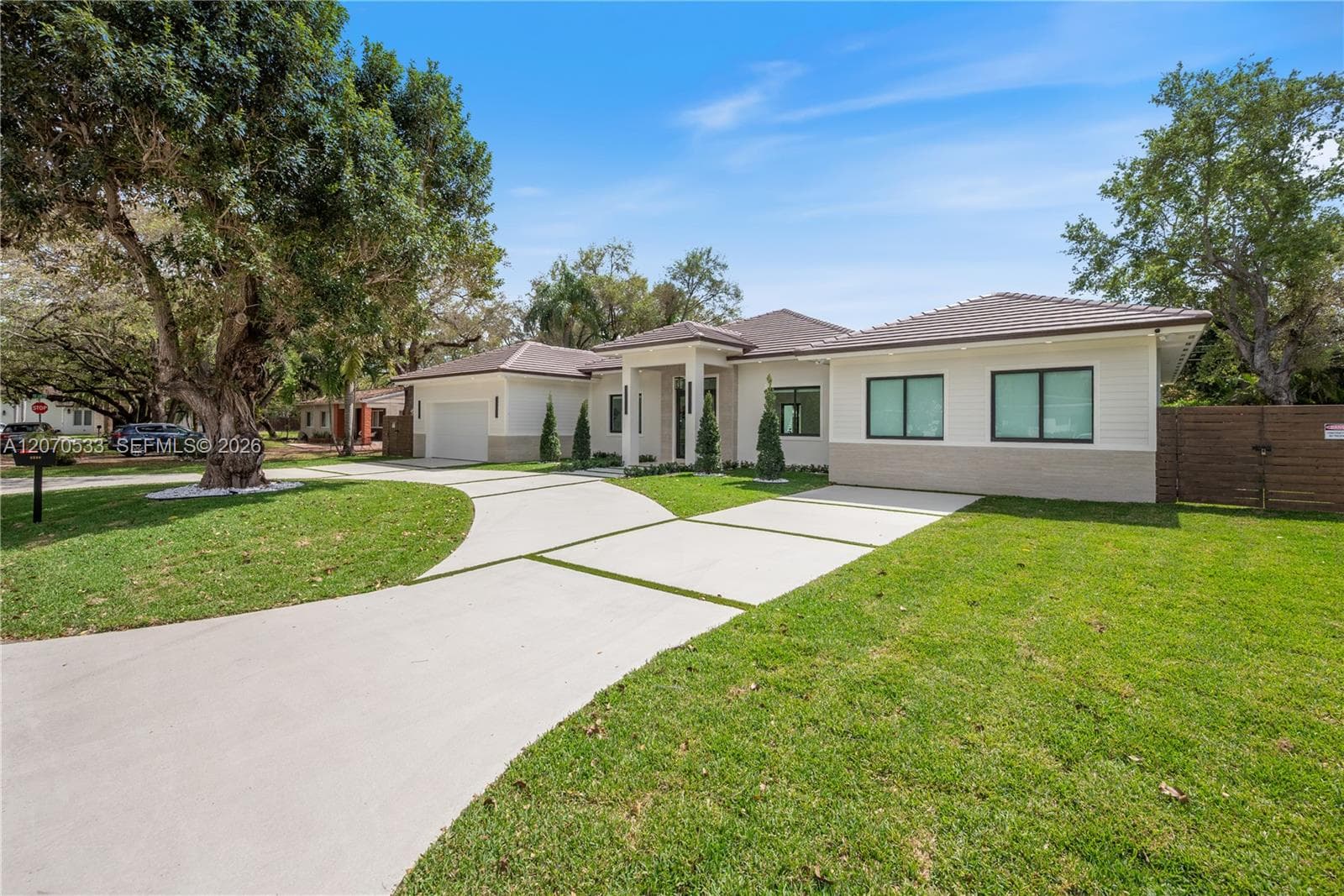 6990 SW 58th St, Miami FL 33143 - Miami, FL - Photo 1