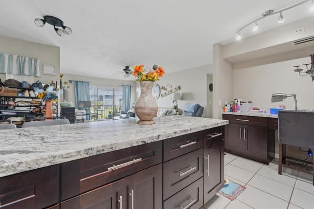 1013 GREEN PINE Boulevard # C2, West Palm Beach FL 33409 - West Palm Beach, FL - Photo 3